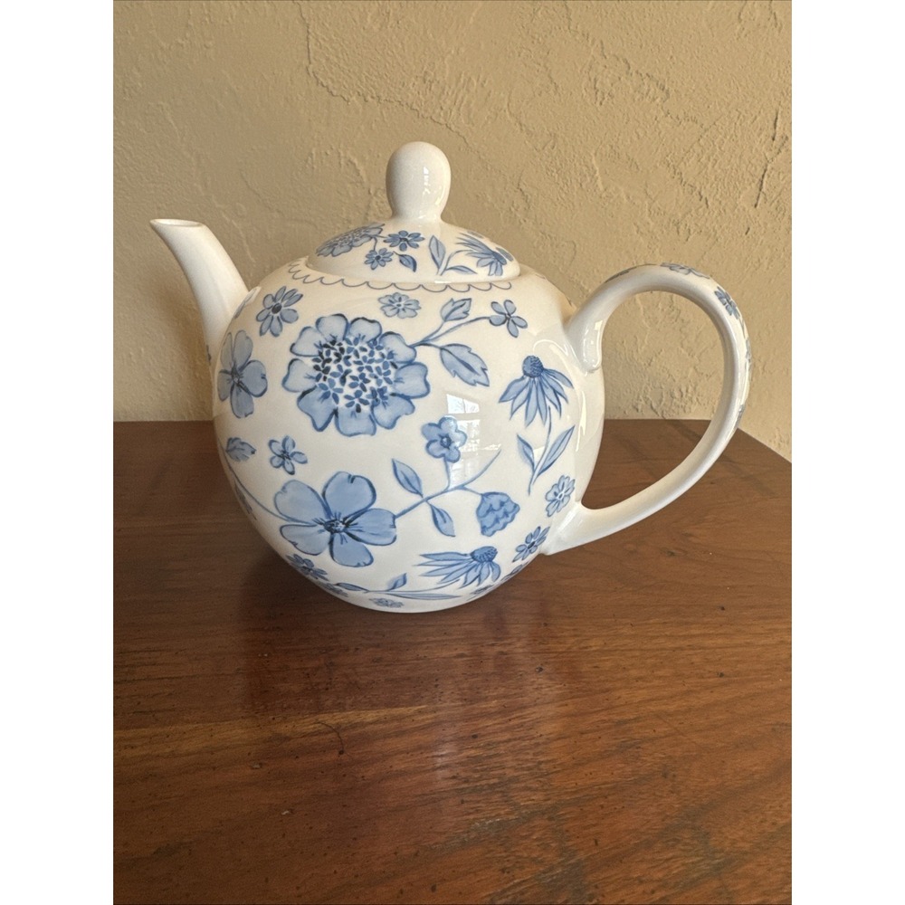 Harvest Green Studio Blue & White Floral Teapot Fine China Chinoiserie‎ Style